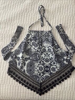 Women's ‘Scarf’ Halter Tank Top with Blue Lace Trim - Navy/White Print